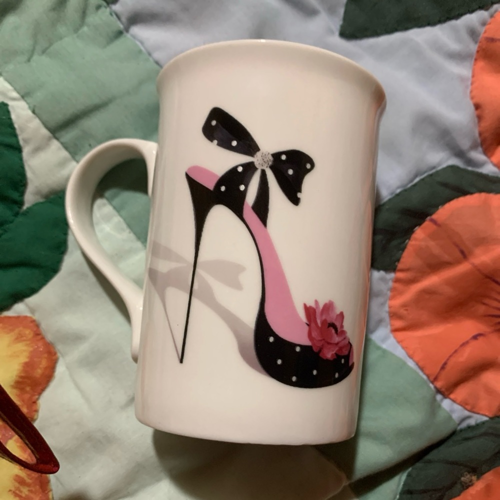 Elegant High Heel Designer Mug in Black and Pink.  BriVogue Design